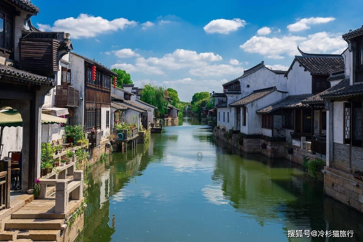 轻信“代理退保”是救命稻草,结果却是踏入陷阱的开始